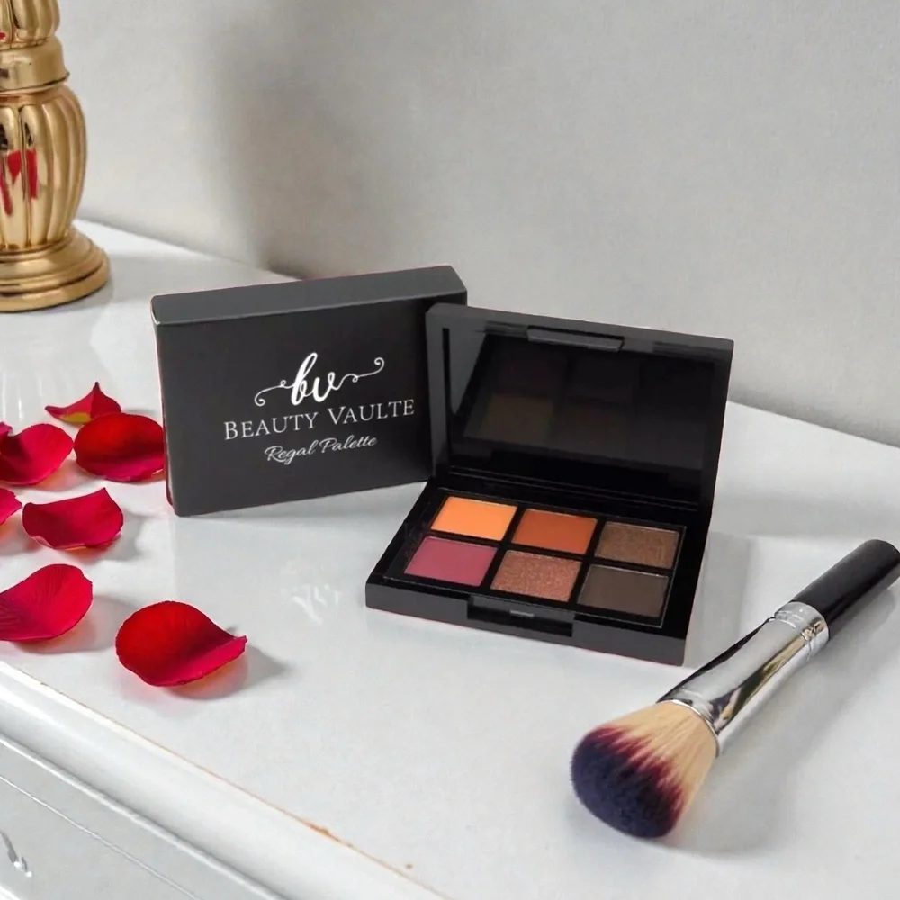 👑 Beauty Vaulte Regal Eyeshadow Palette